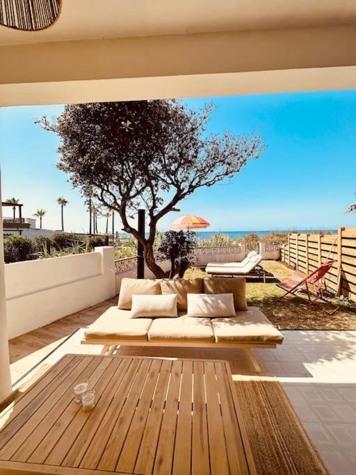 Holiday home Luxury House Front Line